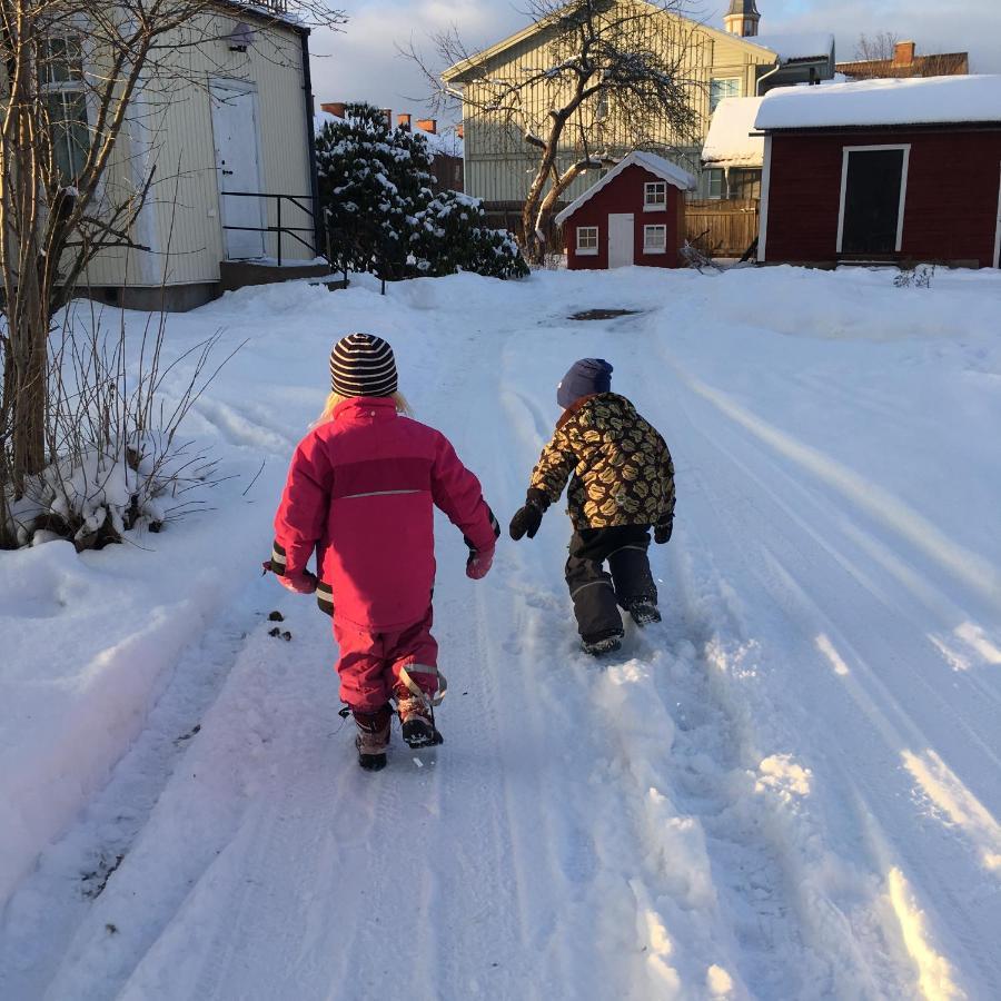 Parkgatan Villa Krylbo Buitenkant foto